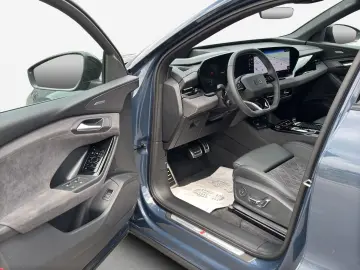 Audi SQ6 e-tron SQ6 Sportback e-tron LED HUD