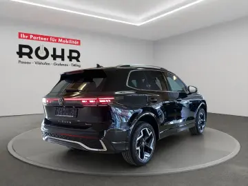 VW Tiguan R-line 2.0 TDI DSG 4Motion 360 ACC AHK SD