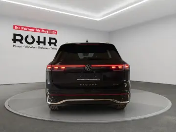 VW Tiguan R-line 2.0 TDI DSG 4Motion 360 ACC AHK SD