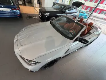 BMW M4 Cabrio Competition xdrive INDIVIDUAL DAB