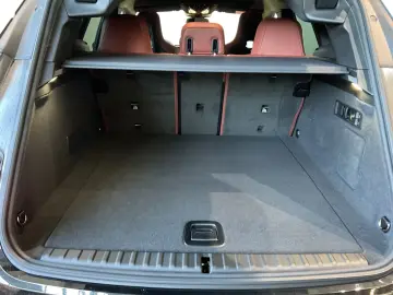BMW iX xDrive60 AHK