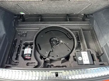 AUDI Q3 S line TDI S tronic Kamera Pano AHK ACC LED