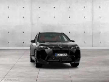 BMW iX xDrive60
