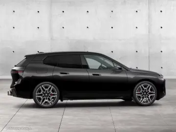 BMW iX xDrive60