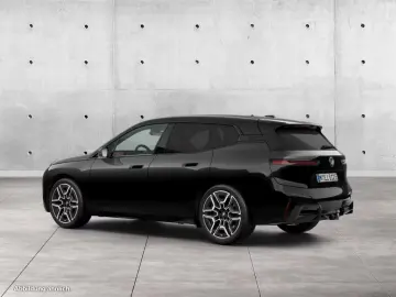 BMW iX xDrive60
