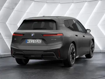 BMW iX xDrive60 M-Sport ACC