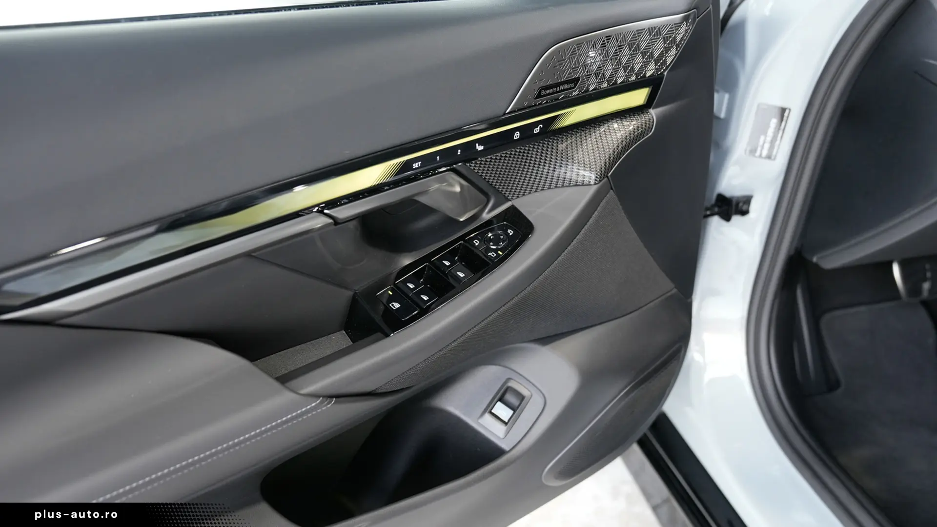 BMW 540d xDrive M Sport PRO B&W Pano Vent  Finanțare Leasing