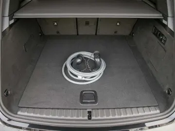 BMW iX xDrive60 M Sport M Pro HUD AHK