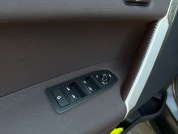 BMW iX xDrive60 DA Prof PA Prof 2