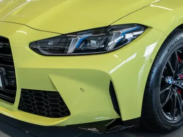 BMW M4 Coupe Competition HUD LED