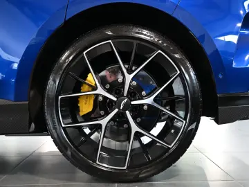 Aston Martin DBX 707 Q-Ion-Blue