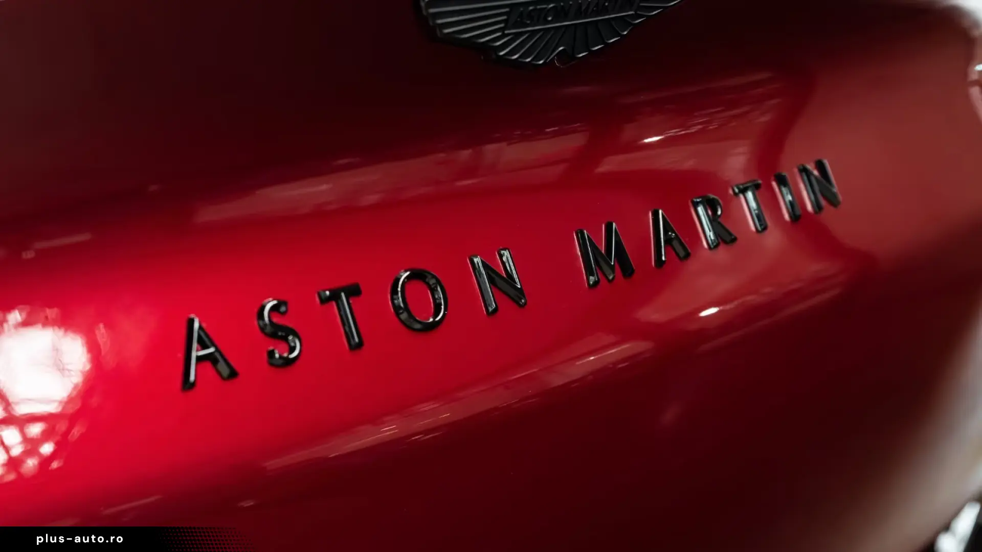 Aston Martin DBX S   Tow Park   Remote Park Heat