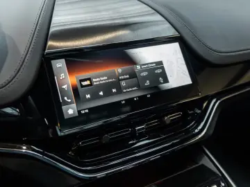 Aston Martin DBX S   Tow Park   Remote Park Heat