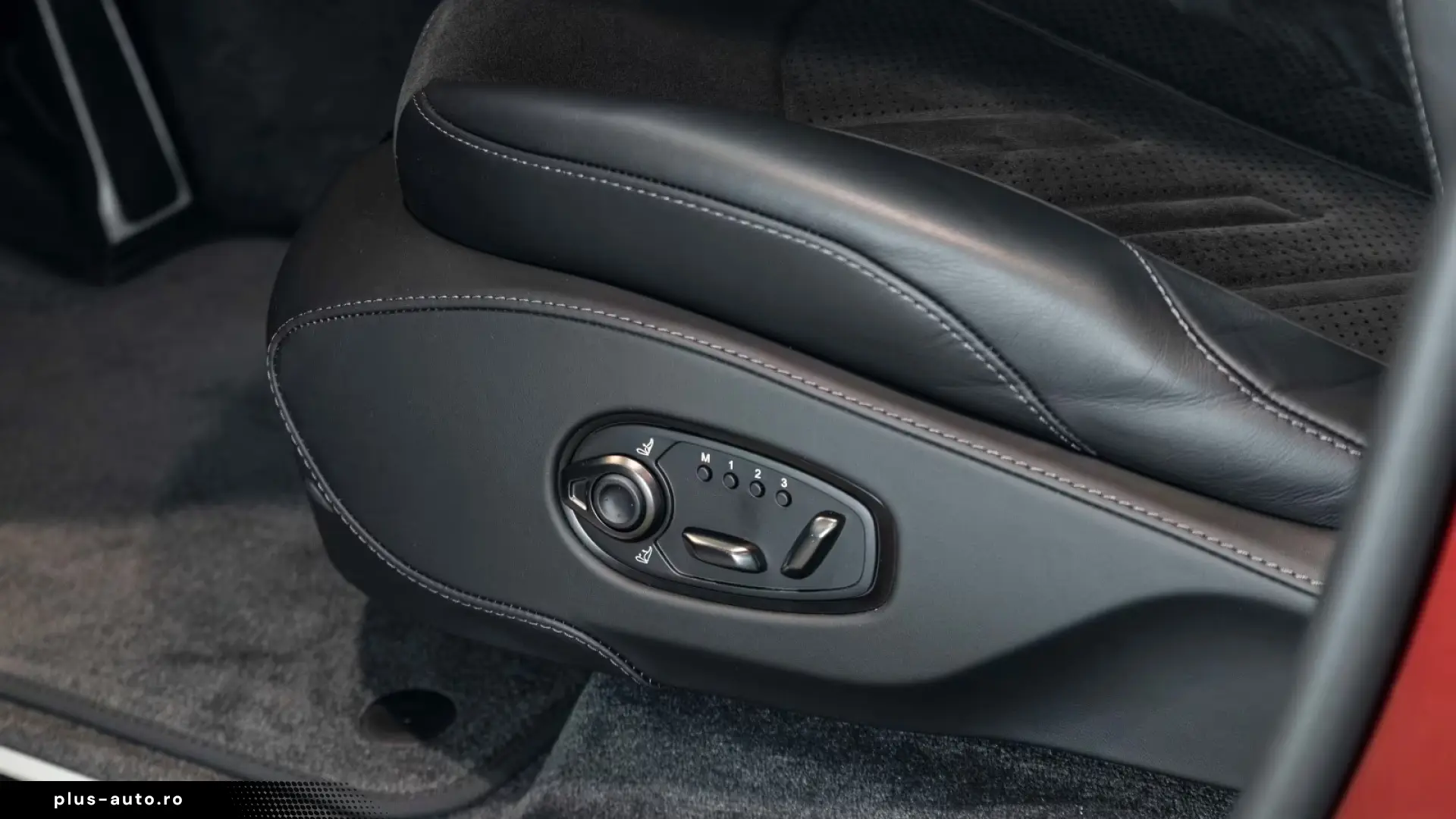 Aston Martin DBX S   Tow Park   Remote Park Heat