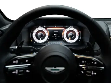 Aston Martin DBX S   Tow Park   Remote Park Heat
