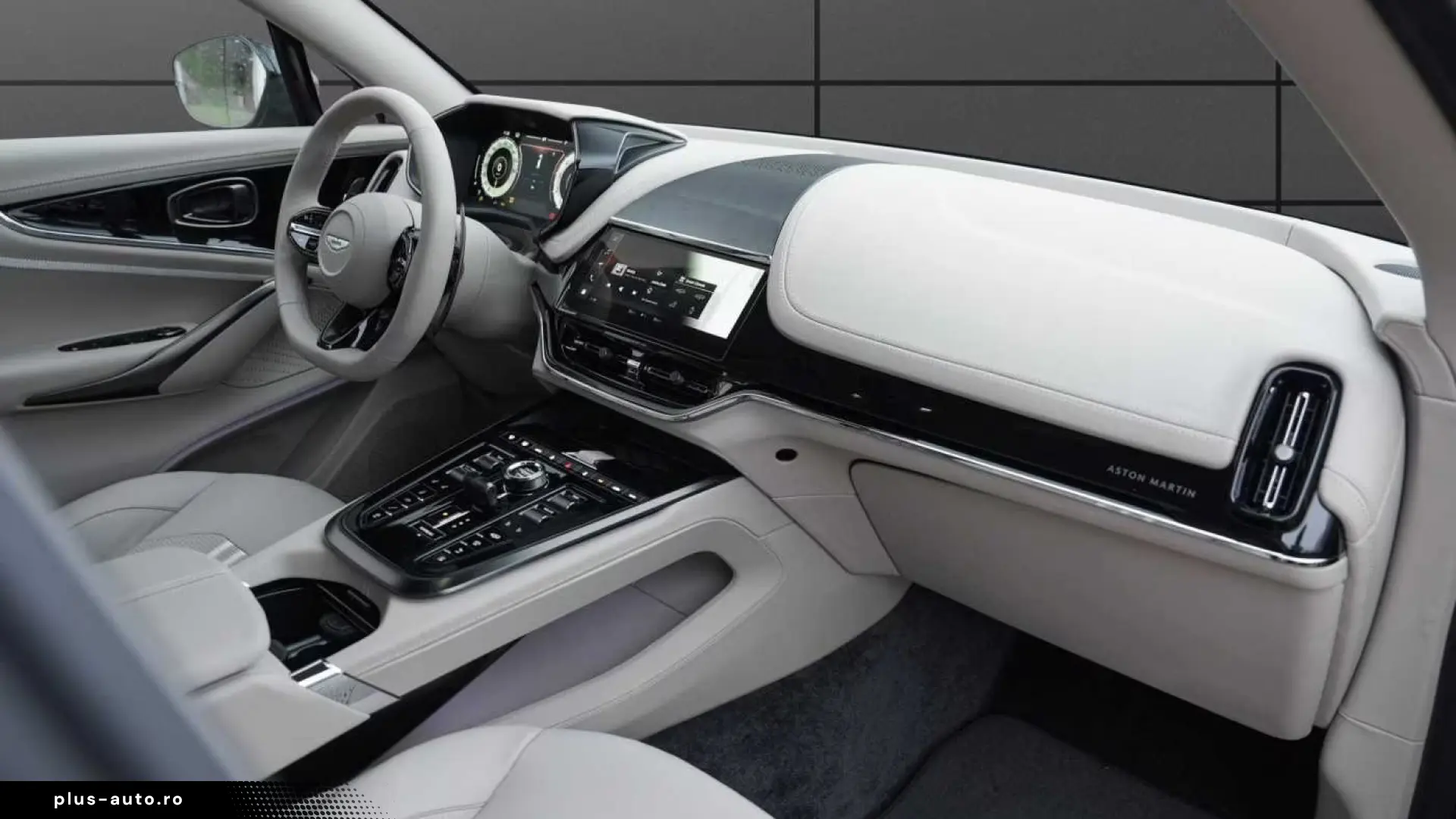 Aston Martin DBX