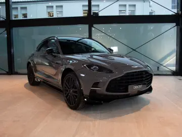 Aston Martin DBX DBX707