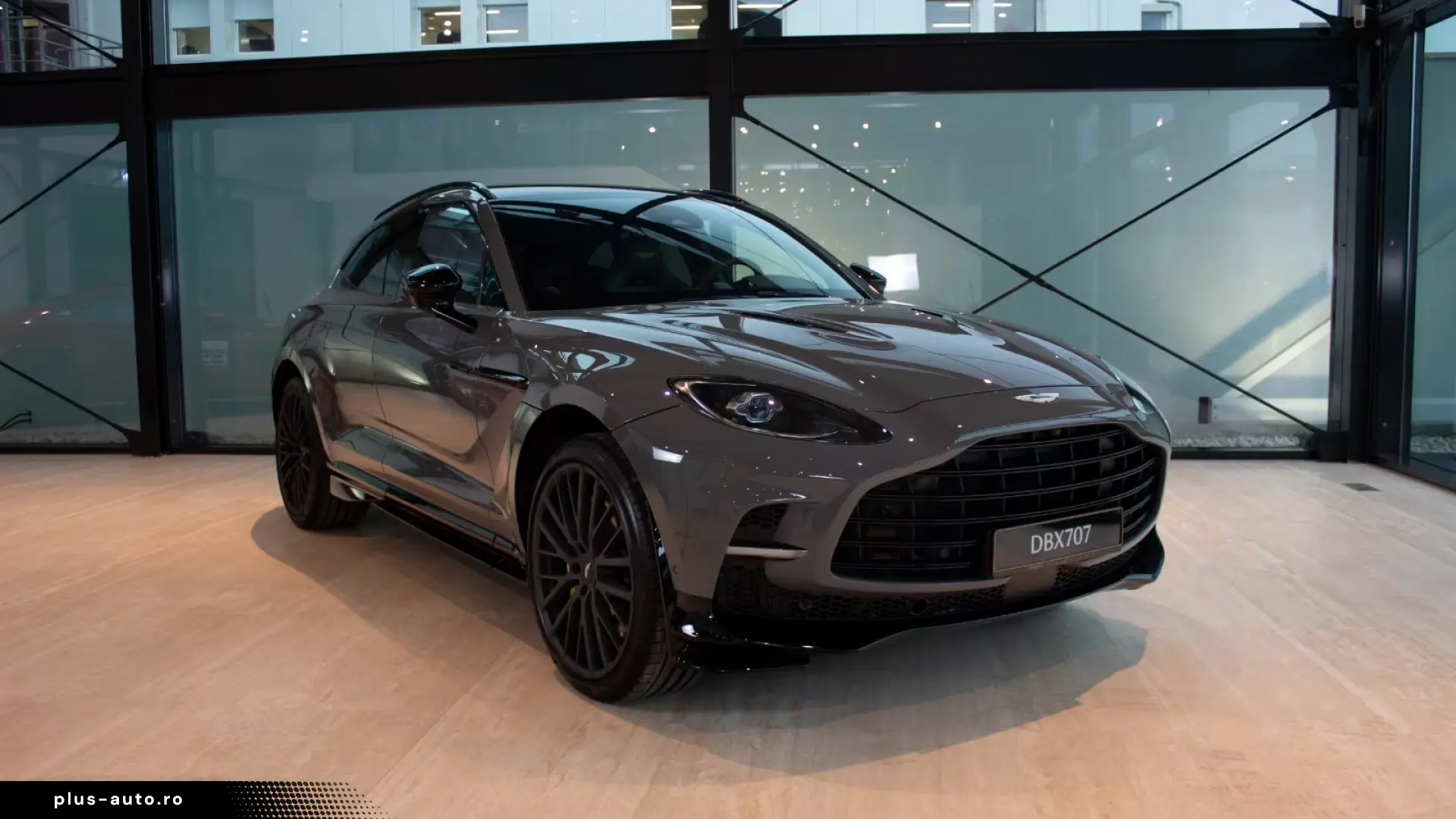 Aston Martin DBX DBX707