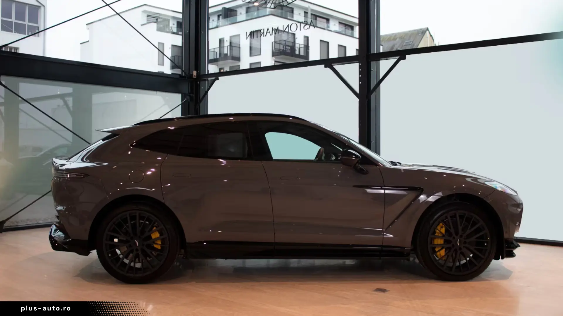 Aston Martin DBX DBX707