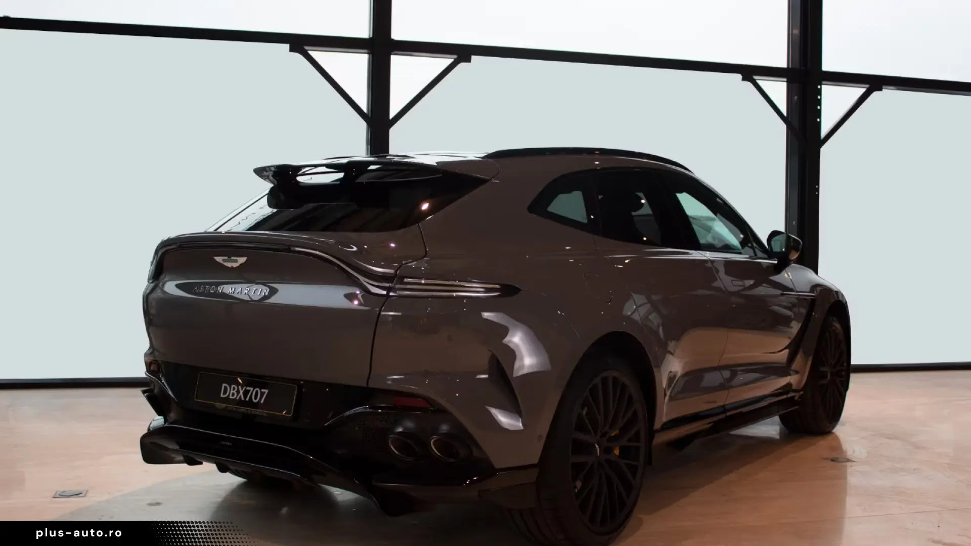 Aston Martin DBX DBX707