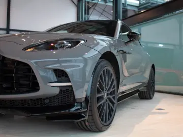 Aston Martin DBX DBX707