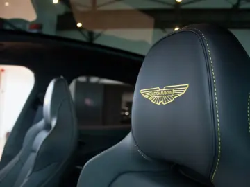 Aston Martin DBX DBX707