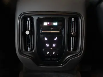 Aston Martin DBX DBX707