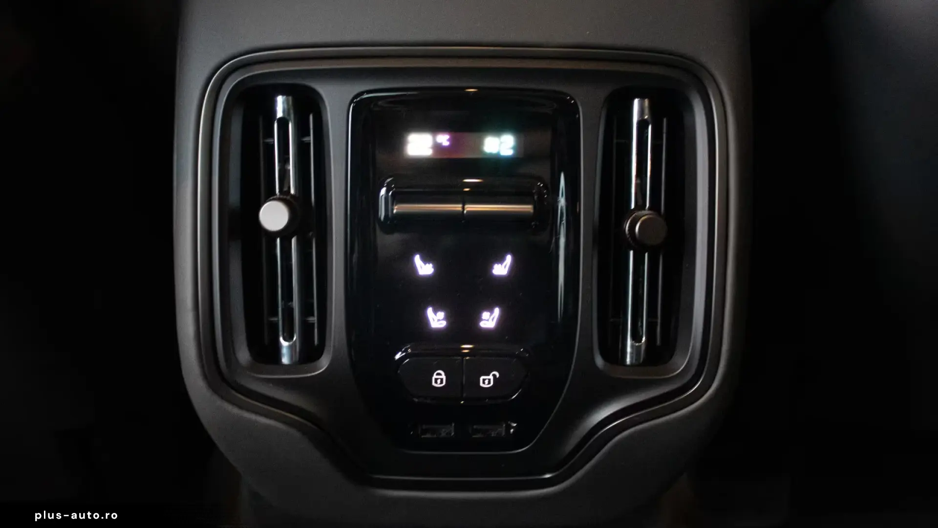Aston Martin DBX DBX707