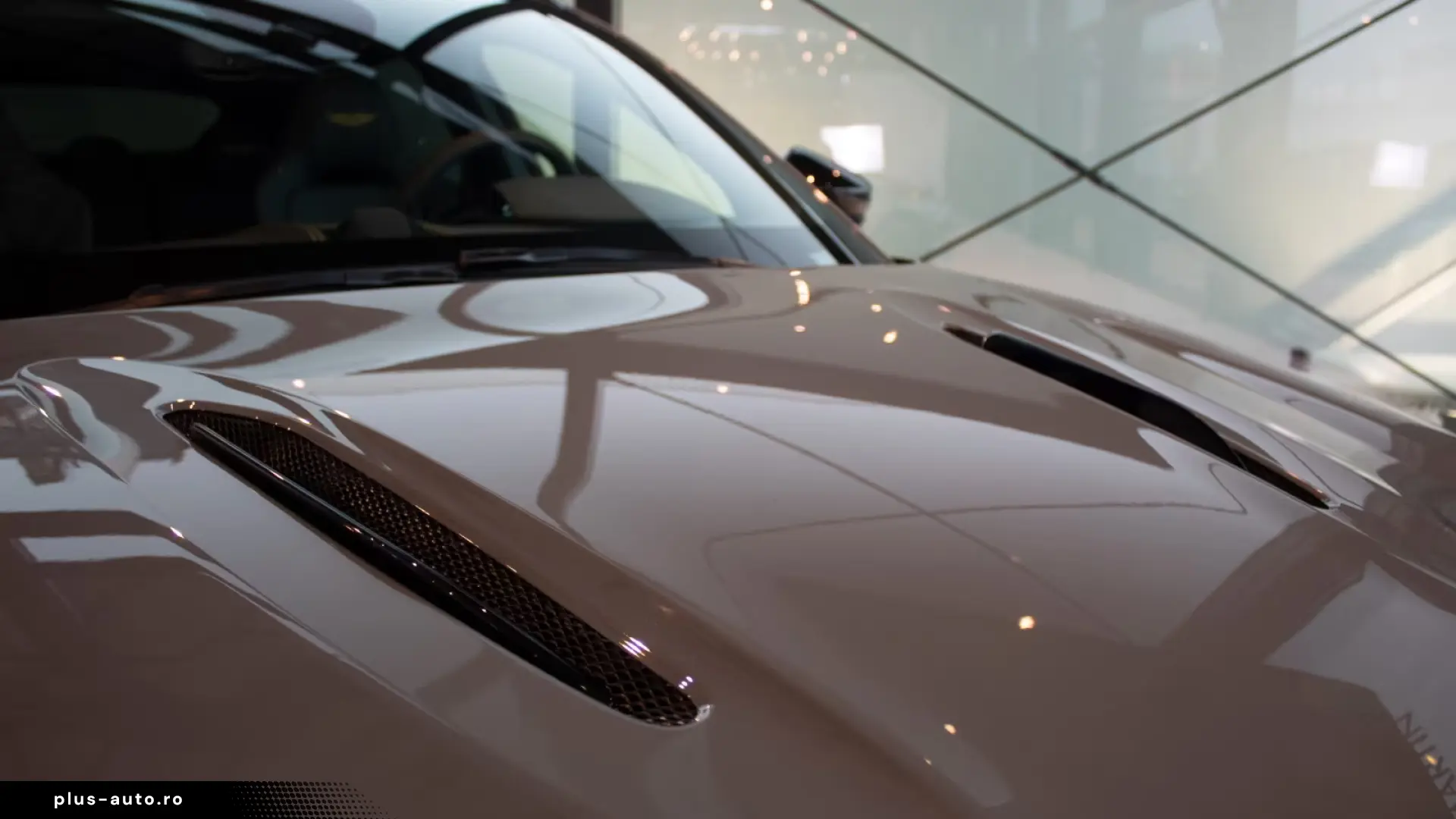Aston Martin DBX DBX707
