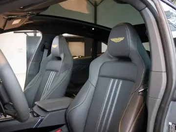 Aston Martin DBX DBX707