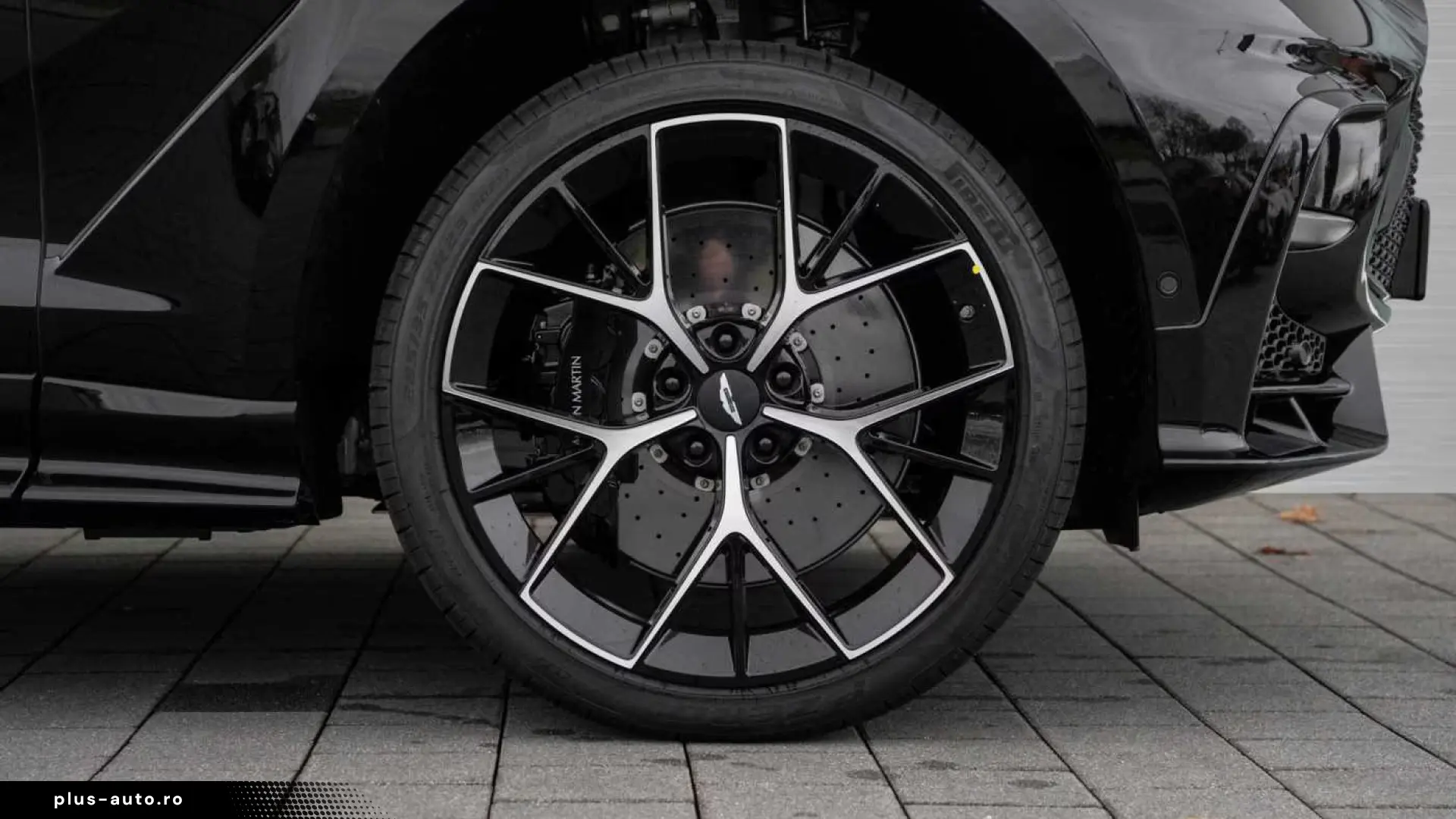 Aston Martin DBX S V8 4x4 MY26