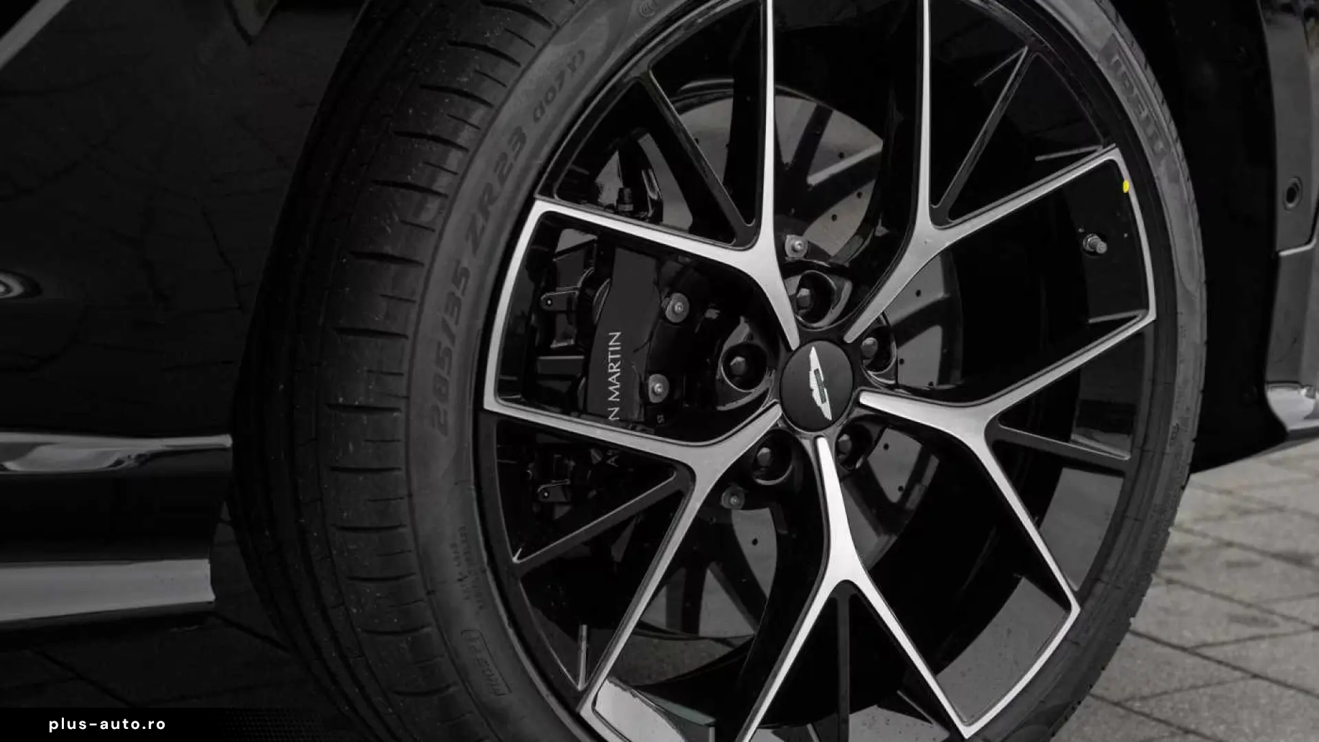 Aston Martin DBX S V8 4x4 MY26