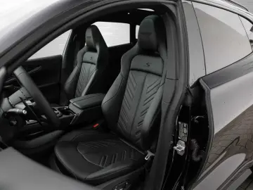 Aston Martin DBX S V8 4x4 MY26