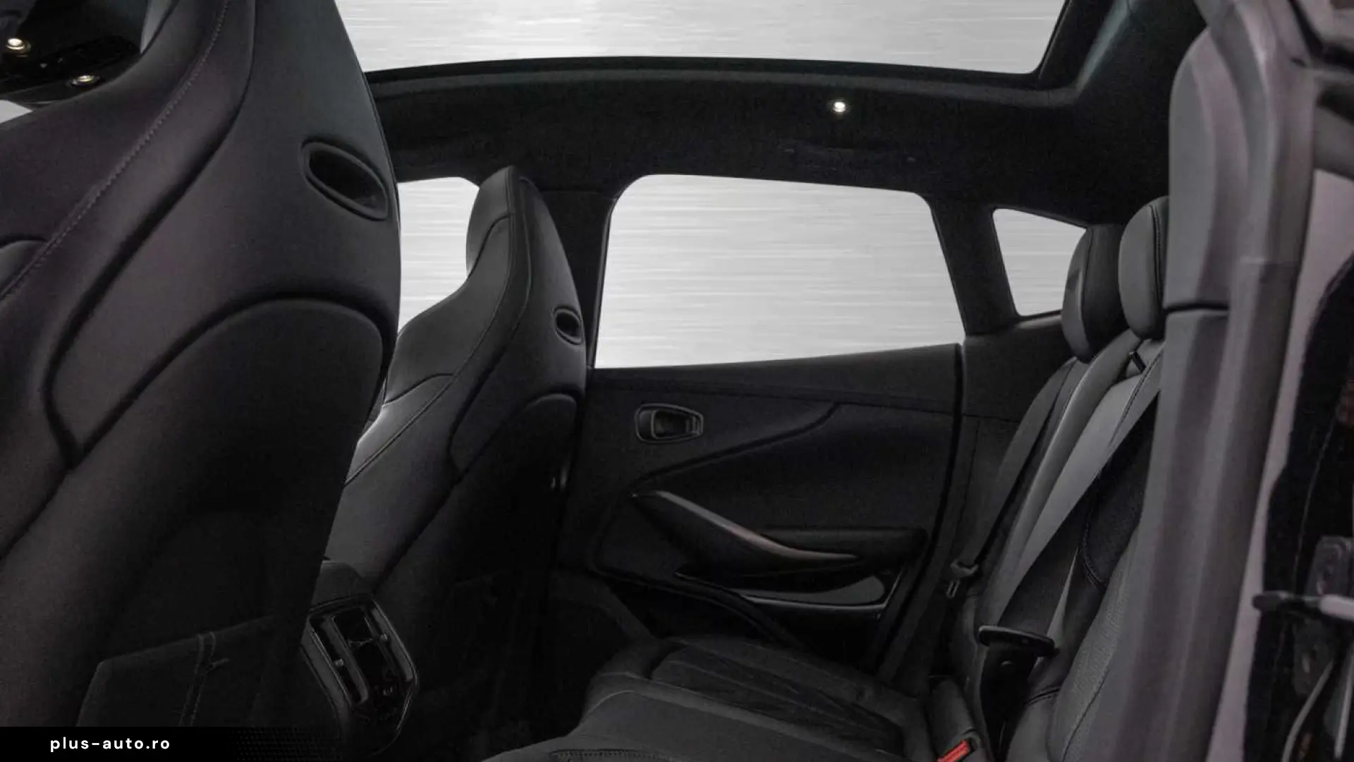 Aston Martin DBX S V8 4x4 MY26
