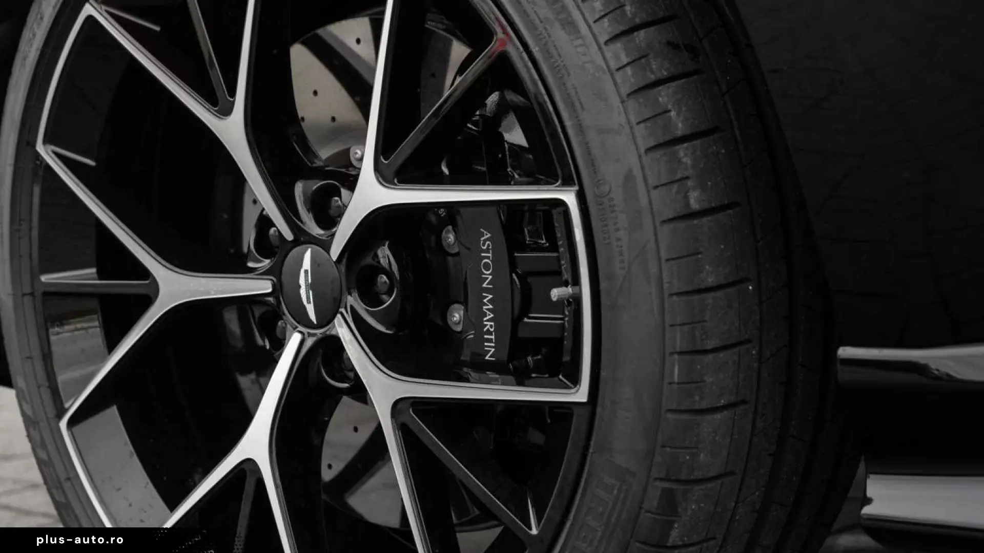 Aston Martin DBX S V8 4x4 MY26