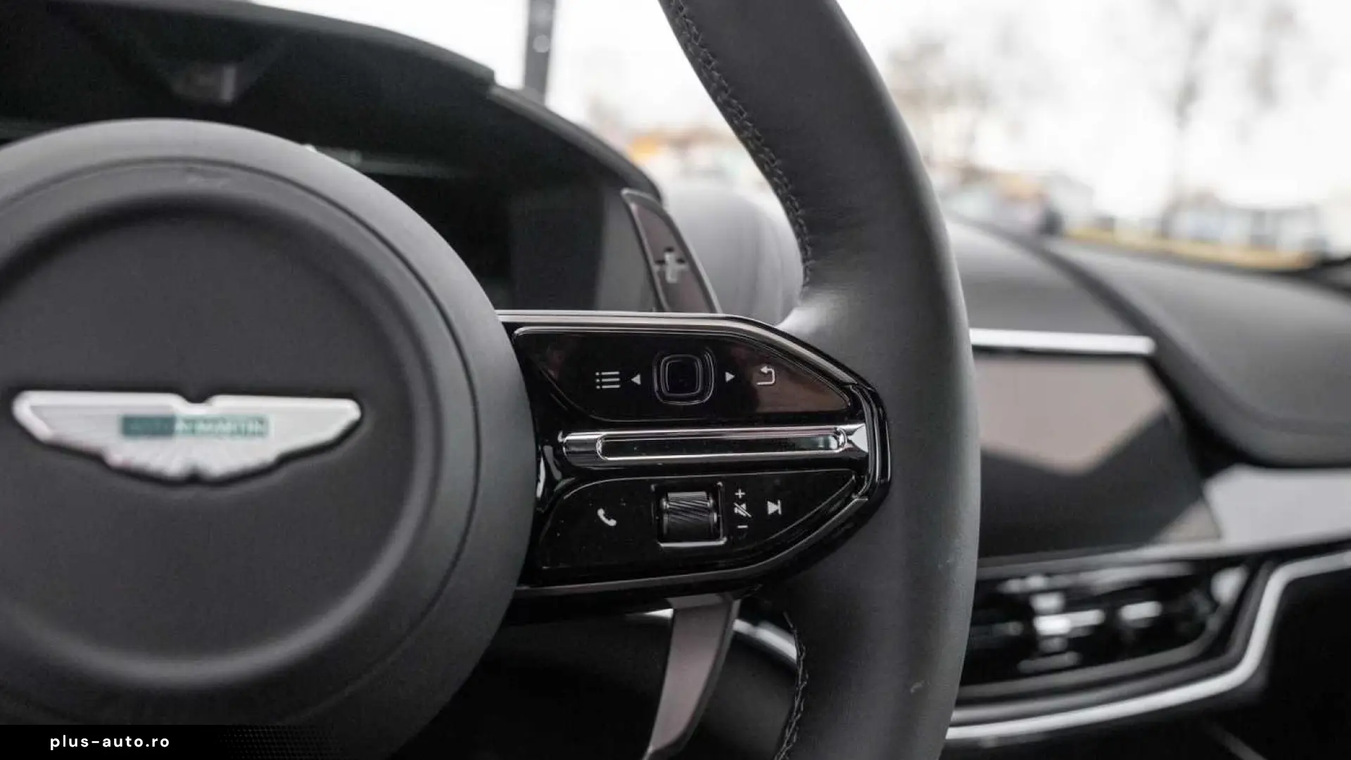 Aston Martin DBX S V8 4x4 MY26