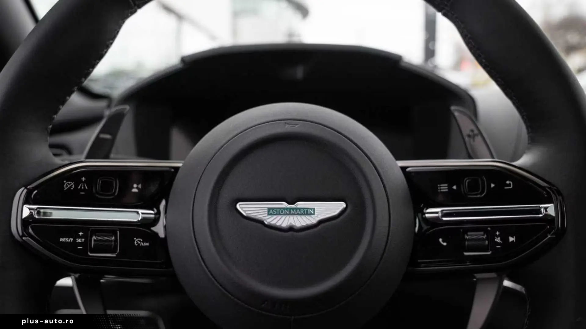 Aston Martin DBX S V8 4x4 MY26