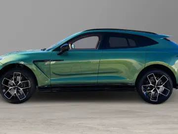 Aston Martin DBX S Iridescent Emerald