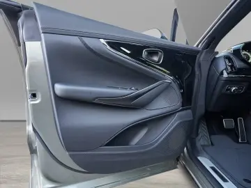 Aston Martin DBX 707 Titanium Grey