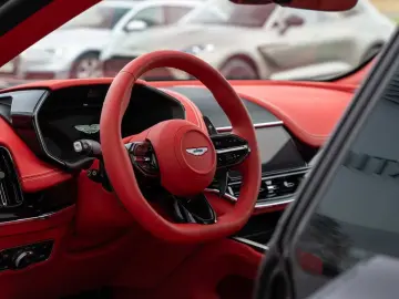 Aston Martin DBX 707 V8 4x4 MY25