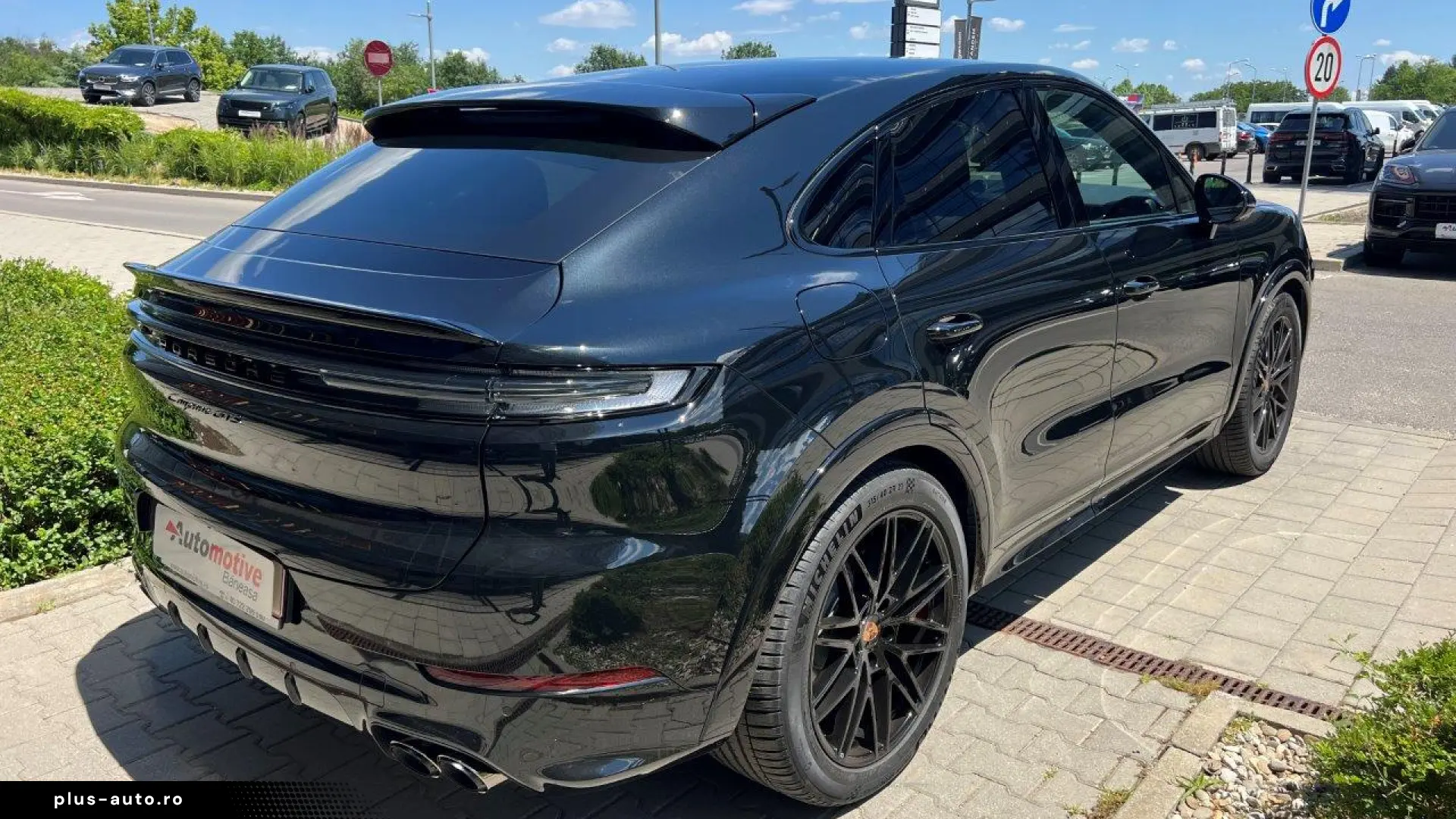 PORSCHE CAYENNE COUPE GTS