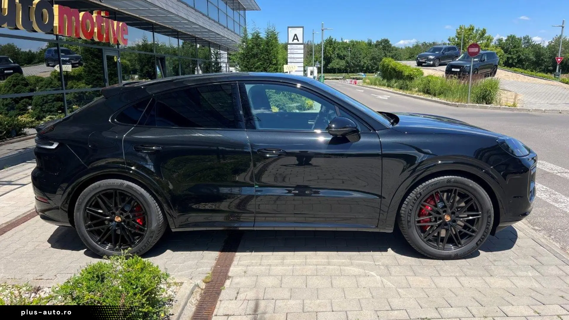 PORSCHE CAYENNE COUPE GTS