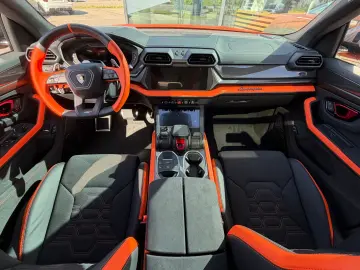 Lamborghini Urus SE -  Hybrid - LIVRARE RAPIDĂ!