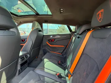 Lamborghini Urus SE -  Hybrid - LIVRARE RAPIDĂ!