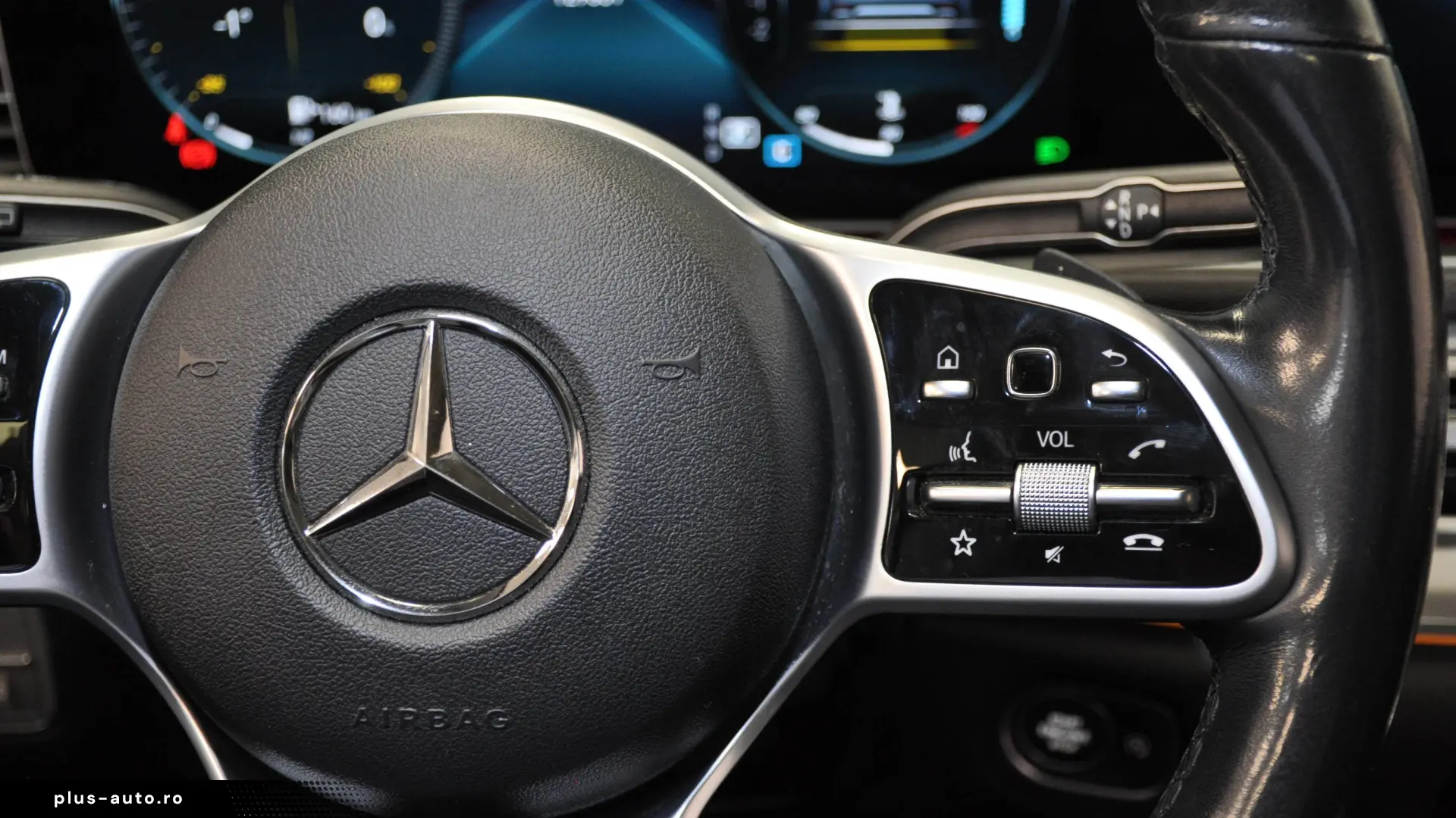 STOC Mercede Benz GLE 300d AMG Burmester Panorama