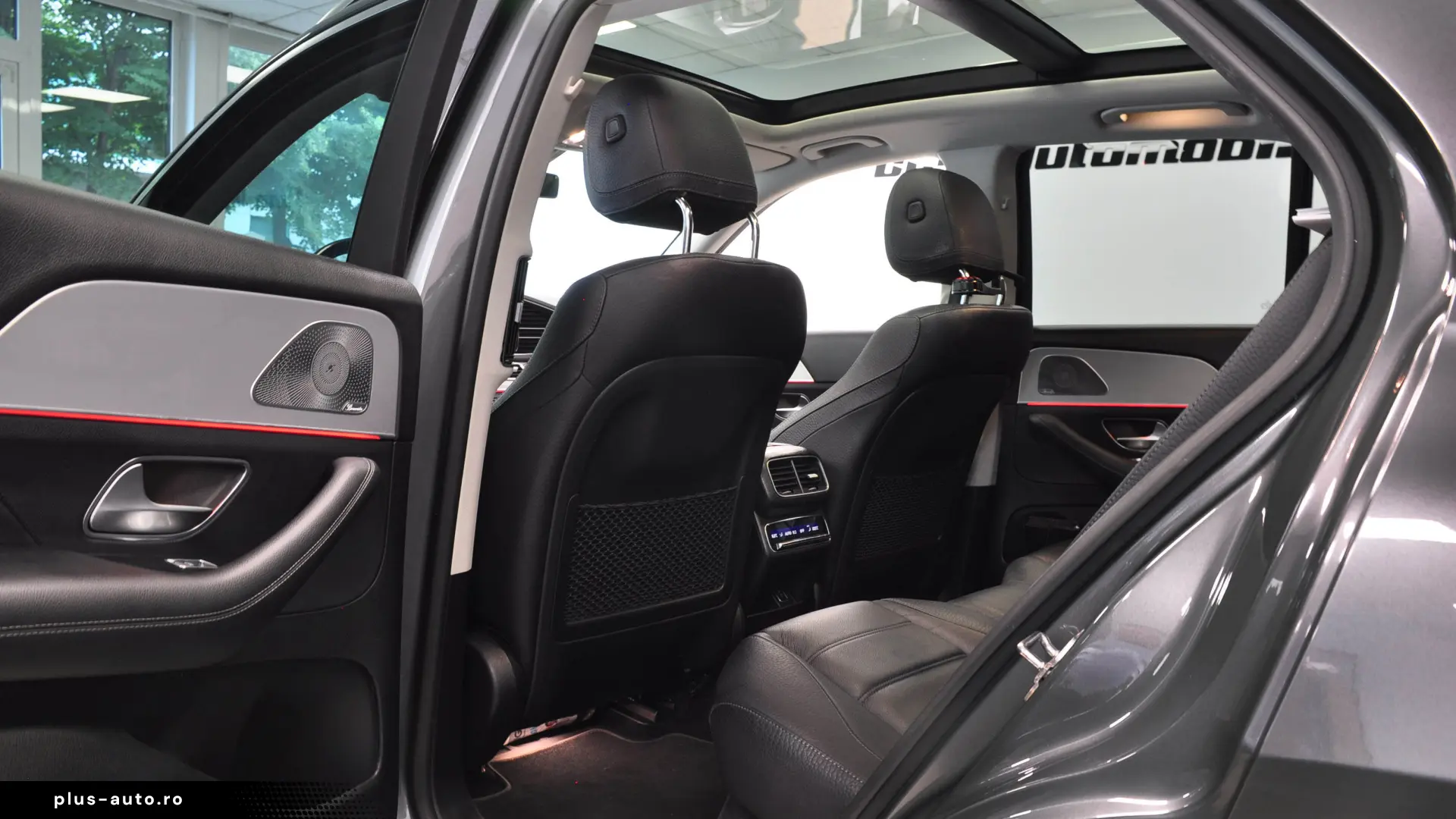 STOC Mercede Benz GLE 300d AMG Burmester Panorama