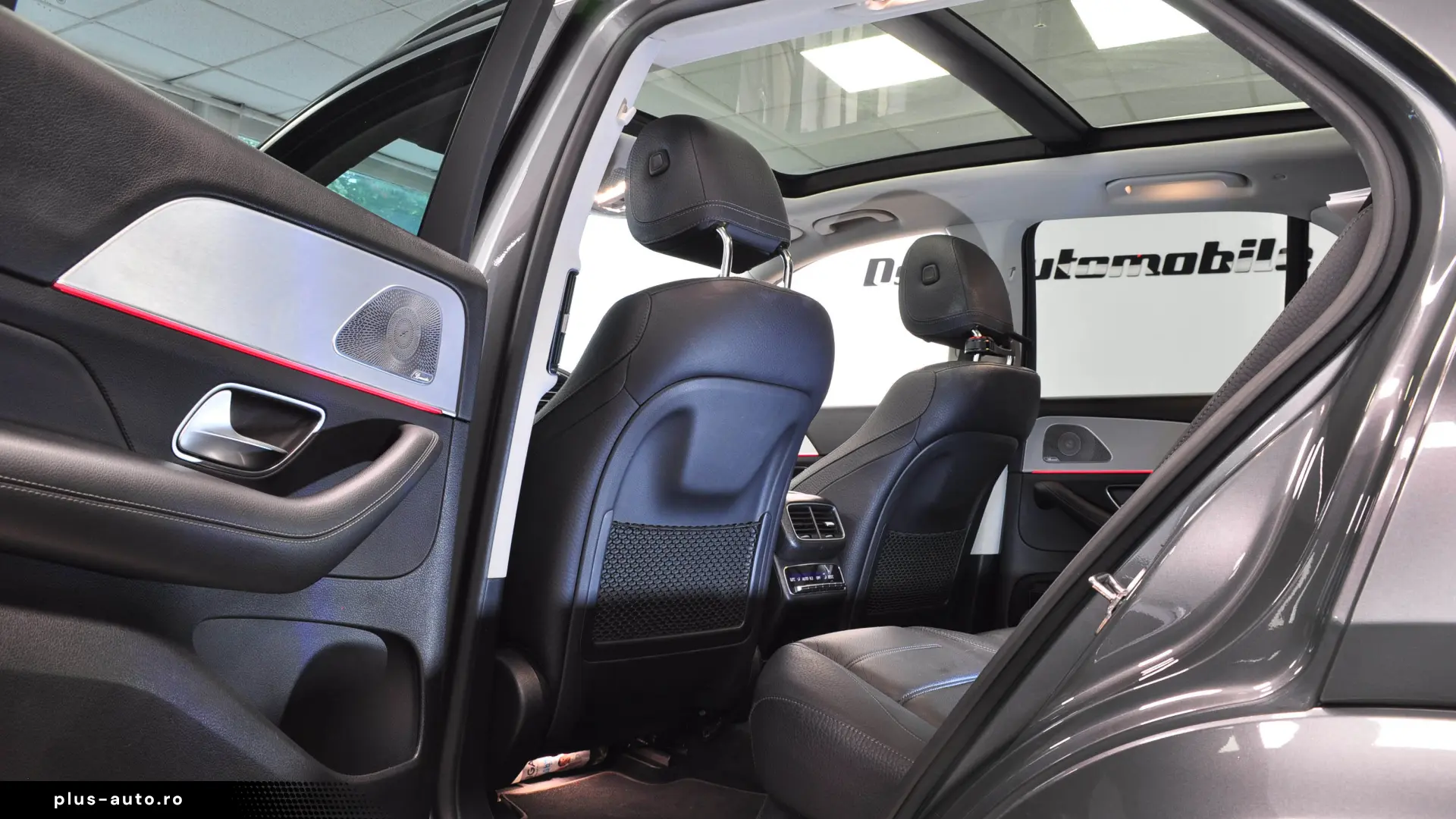 STOC Mercede Benz GLE 300d AMG Burmester Panorama