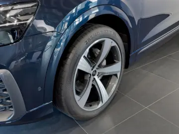 AUDI Q8 50 TDI Quattro S-Line Navi Matrix Ahk B&O Hea