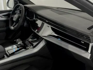 AUDI Q8 50 TDI Quattro S-Line Navi Matrix Ahk B&O Hea