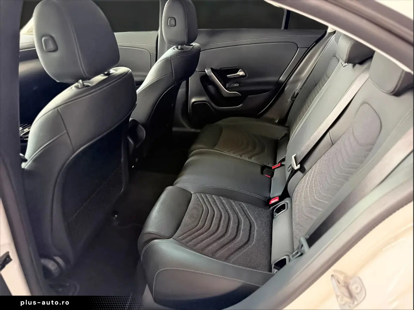 Mercedes-Benz Cla-180